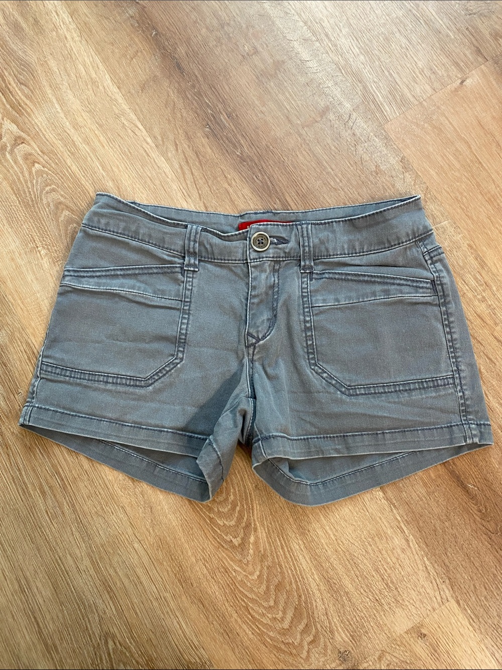 Unionbay Juniors Gray Shortie Shorts - Size 1